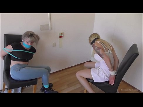 ❤️ Süchtig / gefesselt und geknebelt / Jungfrau in Nöten ❌ Quality sex bei de.bestsexporno.ru