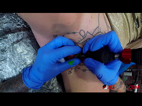 ❤️ Extrem tätowierte Hottie Sully Savage hat ein Tattoo auf ihrer Klitoris ❌ Quality sex bei de.bestsexporno.ru