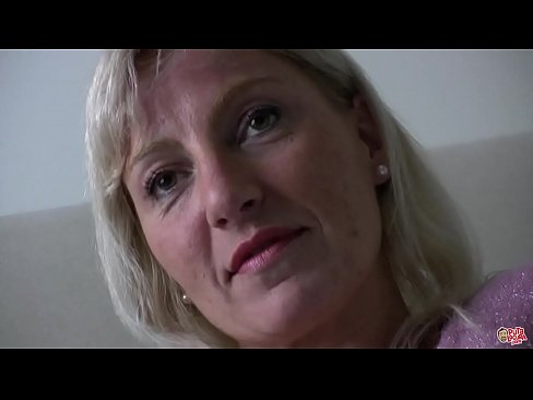 ❤️ Die Mutter, die wir alle gefickt haben ... Lady, benehmen Sie sich! ❌ Quality sex bei de.bestsexporno.ru